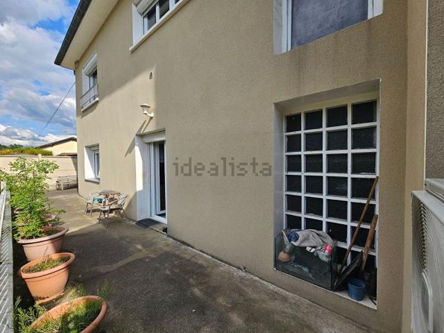 Maison vente à Trablaine, Le Chambon-Feugerolles