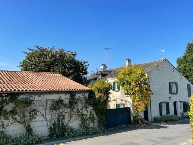 Maison vente à Bron, Le Coudray-Macouard