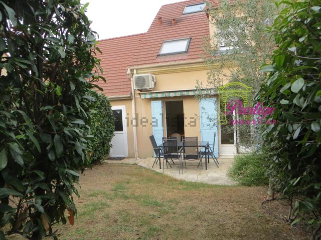 Maison location à Le Mesnil-le-Roi, Yvelines