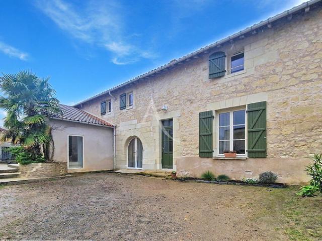 Maison vente à Saumur, Le Puy-notre-dame
