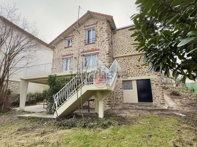 Maison vente à Centre, Le Raincy