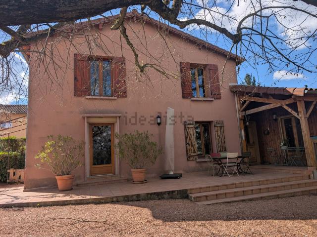 Maison vente à Les Varinnes, Lentilly