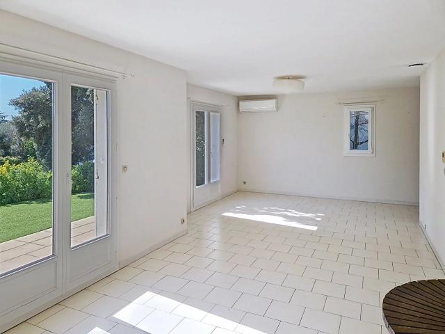 Maison vente à Nîmes, Les Angles