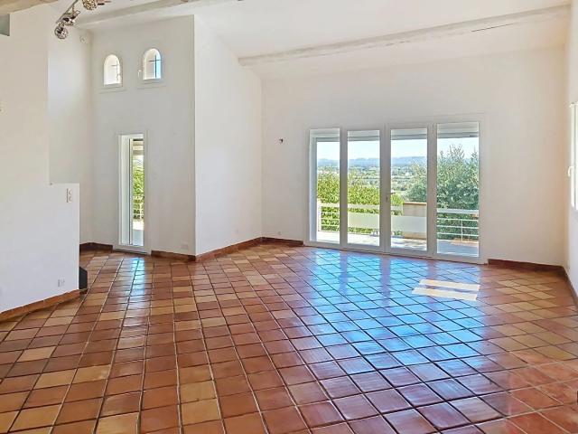 Maison vente à Nîmes, Les Angles