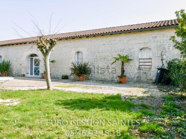 Maison location à Le Petit Palet, Les Essards