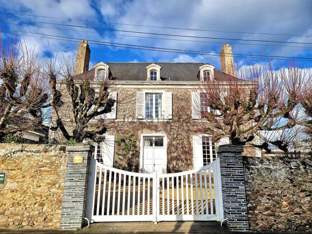 Maison vente à Châteauneuf-sur-Sarthe, Les Hauts-d'Anjou