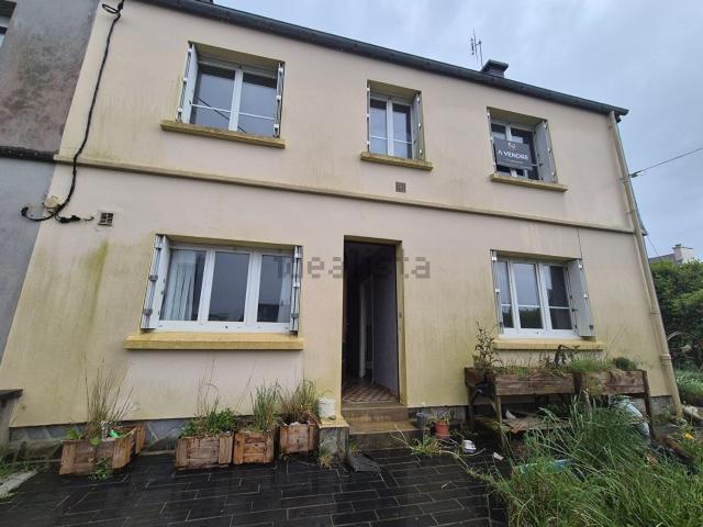 Maison vente à Kergoniou, Lesneven