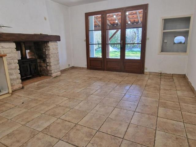 Maison vente à Niort, Lezay