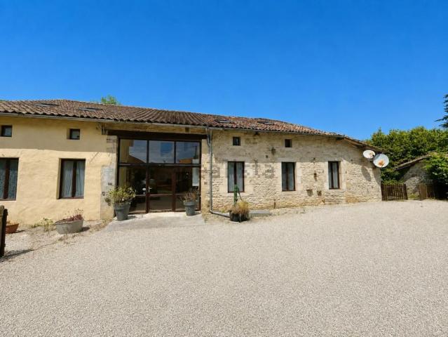 Maison vente à Lezay, Deux-Sèvres