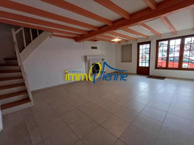 Maison location à Montmorillon, Lhommaizé