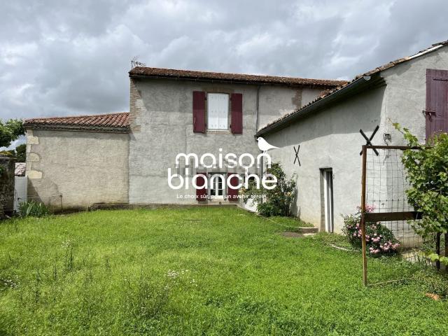 Maison location à Lhoumois, Deux-Sèvres