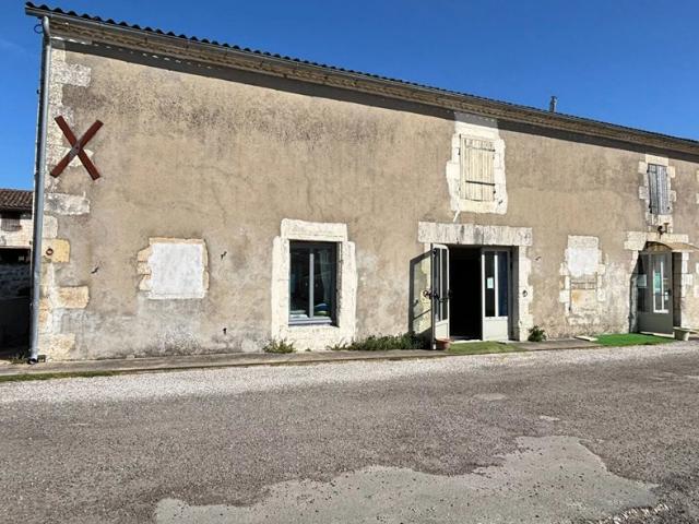 Maison vente à Saintes, Nouvelle-Aquitaine