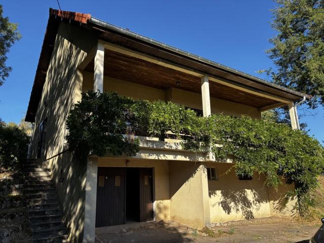 Maison location à Morey, Lucenay-l'Évêque