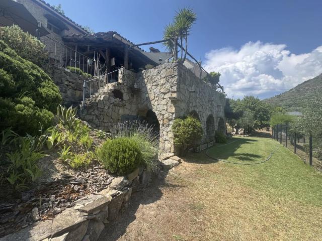 Maison vente à Lucéram, Alpes-Maritimes