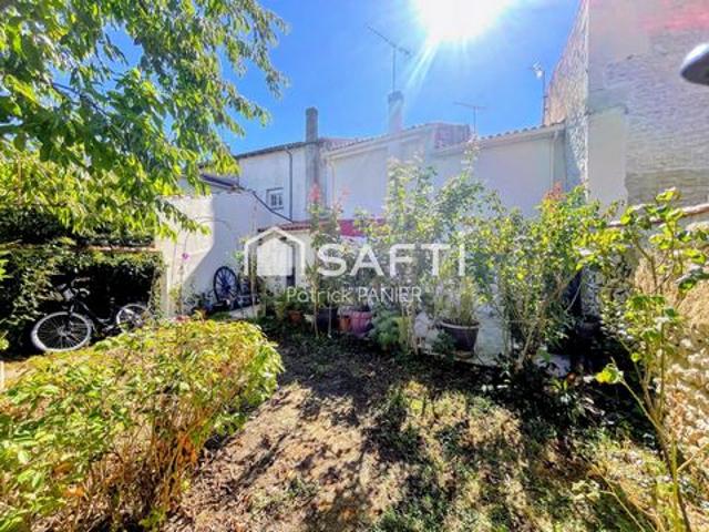 Villa vente à Saint-Jean-d'Angély, Charente-Maritime