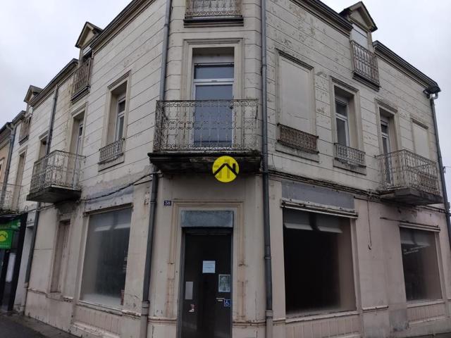 Maison vente à Chez Tronche, Lurcy-Lévis