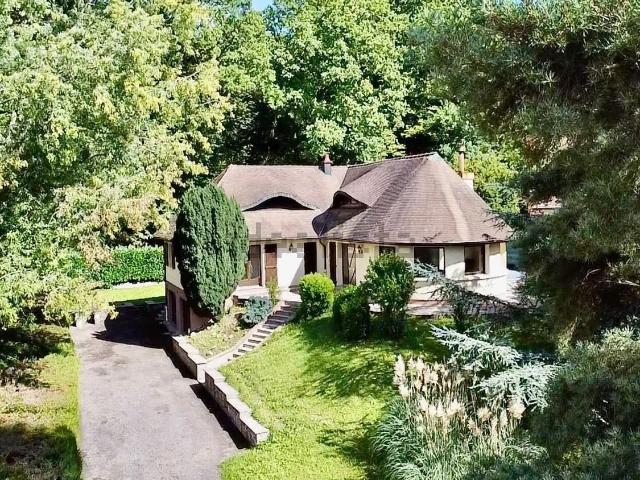 Maison vente à Mont Châtel, Lure