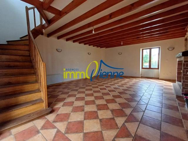 Maison vente à Montmorillon, Lussac-les-châteaux