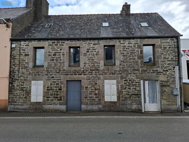 Maison vente à Kervougar, Maël-Carhaix