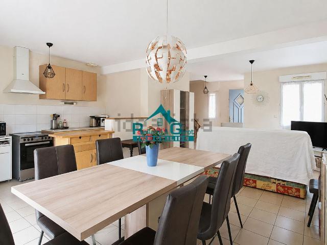 Maison vente à La Petite Martinière, Maen-Roch