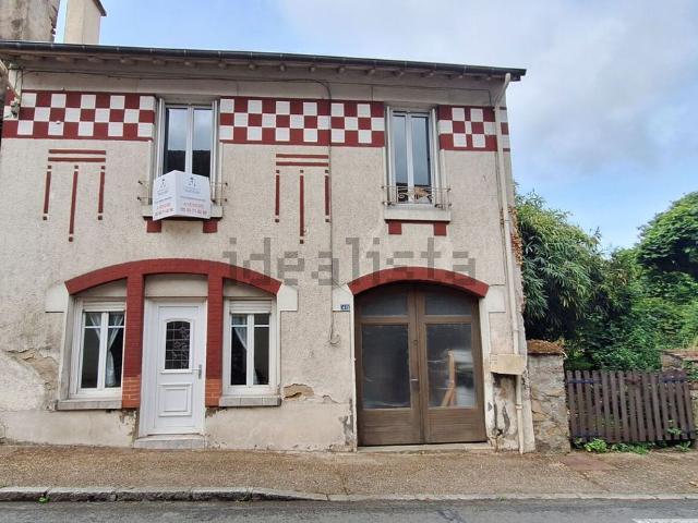 Maison vente à Le Grand Chêne, Magnac-Bourg