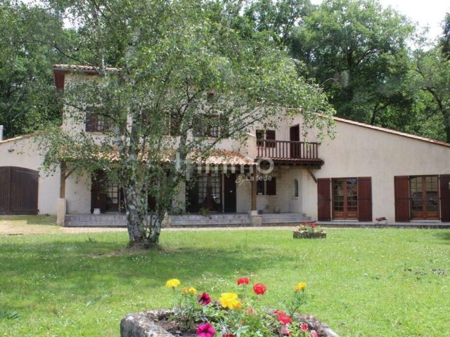 Maison vente à Magnac-Lavalette-Villars, Magnac-lès-Gardes