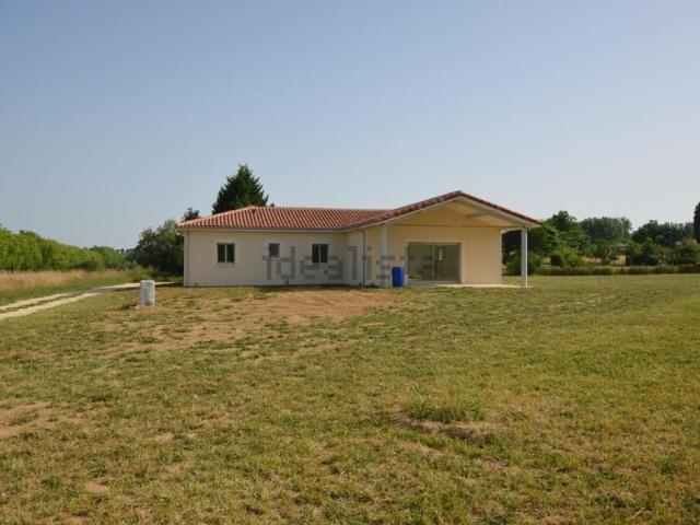 Maison vente à Maignaut-Tauzia, Gers