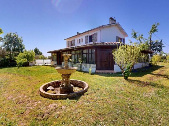 Maison vente à Maignaut-Tauzia, Gers