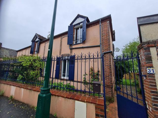 Maison location à Faubourg Larue, Maintenon