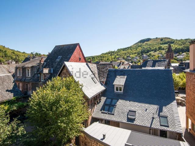 Maison vente à Les Loyes, Marcillac-Vallon