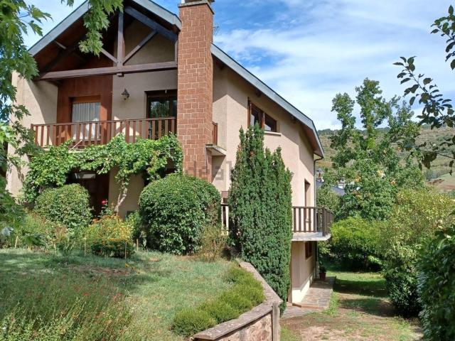 Maison vente à Les Loyes, Marcillac-Vallon