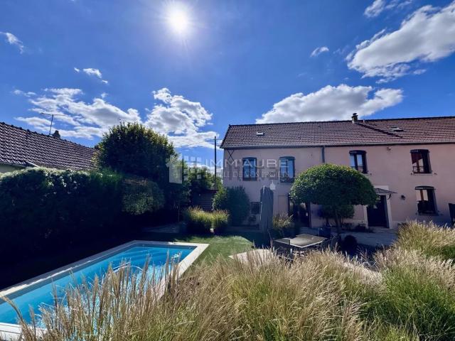 Maison vente à Le Chateau, Marigny-le-Châtel