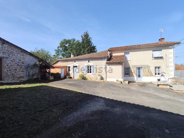 Maison vente à Saint-Projet-Saint-Constant, La Rochefoucauld-en-Angoumois