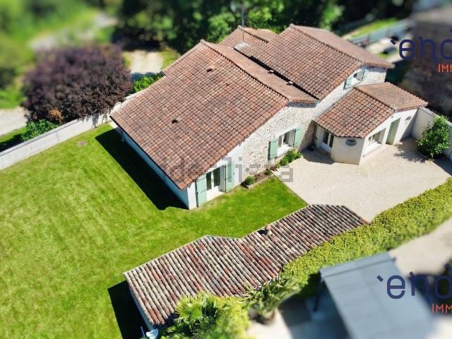 Maison vente à Medelle, Marnay