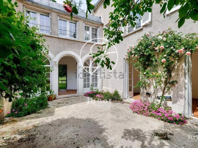 Maison vente à Marnes-la-Coquette, Hauts-de-Seine