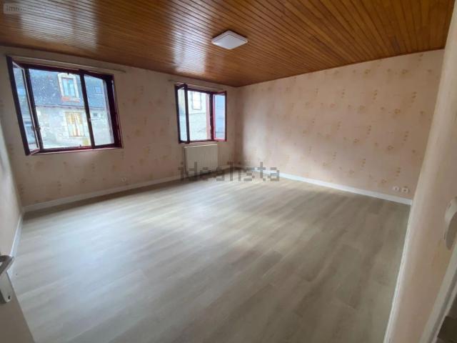 Maison vente à Mauriac, Cantal