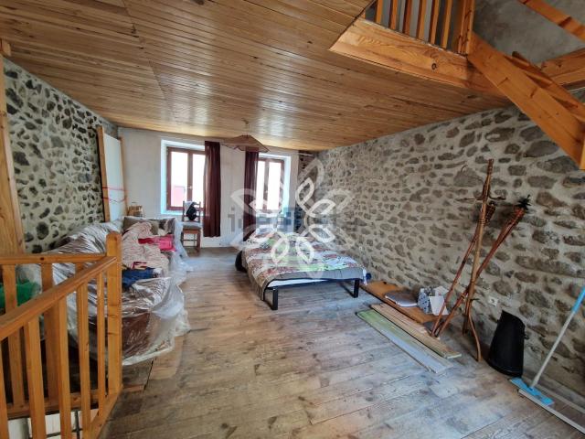 Maison vente à Marjallat, Mazeyrat-d'Allier