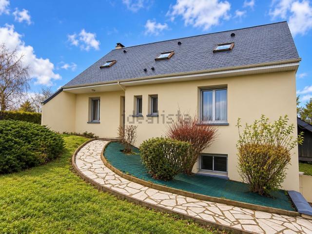 Maison vente à Le Champ du Carrefour, Melleray