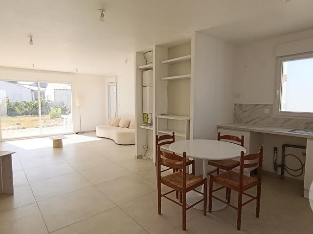 Maison location à Saintes, Semussac