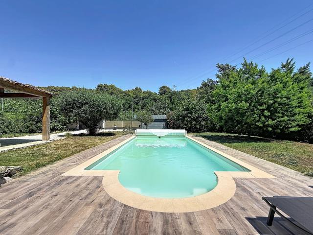 Maison location à Grasse, La Roquette-sur-siagne