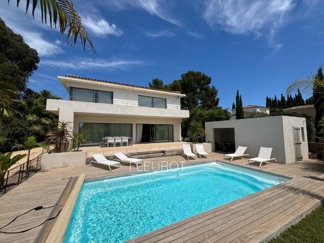 Maison location à Arrondissement de Toulon, Saint-cyr-sur-mer