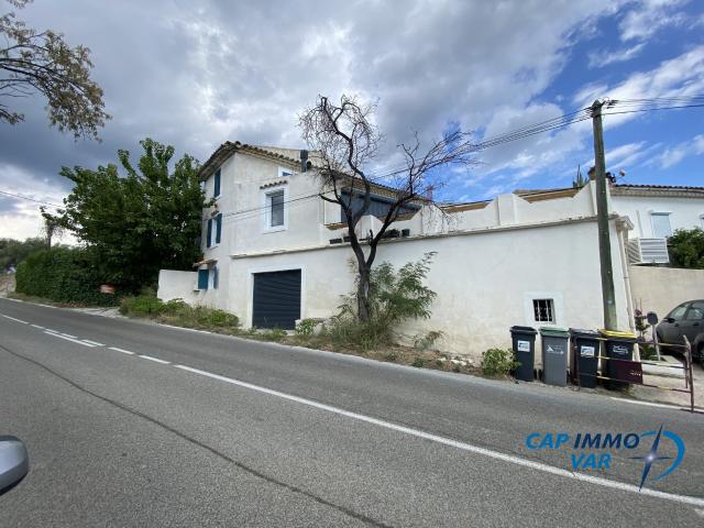 Maison location à Sainte Anne du Castellet, Le Castellet