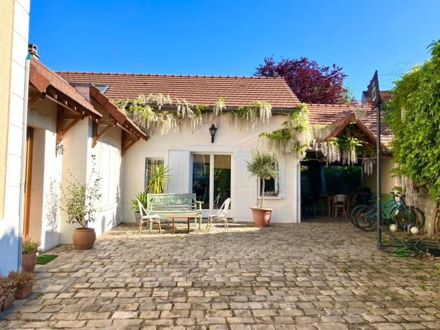 Maison location à Saint-Germain-en-Laye, Croissy-sur-seine