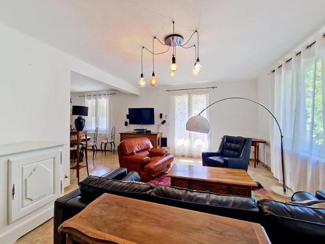 Maison location à Avignon, Saumane-de-vaucluse
