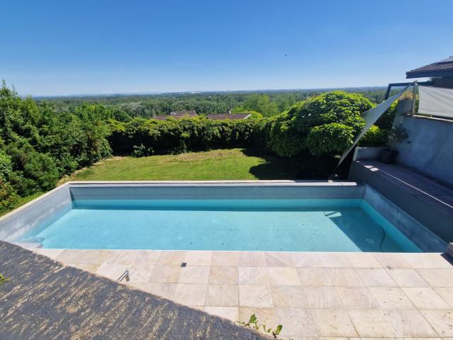 Villa location à Neyron, Ain
