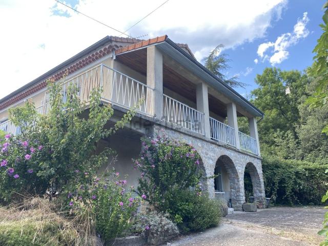 Maison vente à Champagne, Meyras
