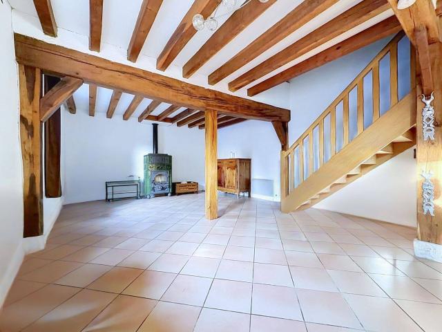 Maison location à Les Charmilles, Mignières