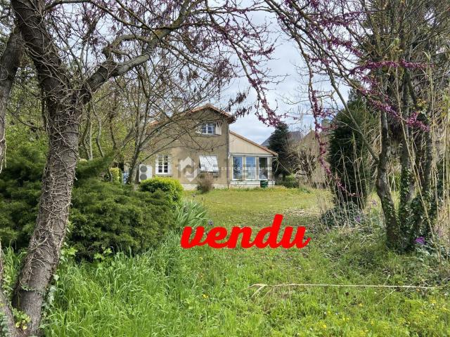 Maison vente à Mirebeau, Vienne