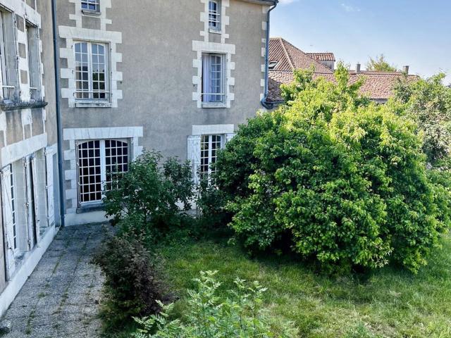 Maison vente à L'Aumonerie, Mirebeau