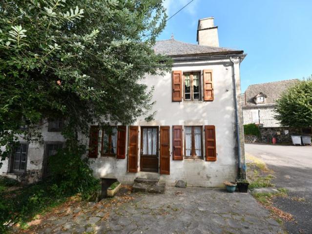 Maison vente à Mauriac, Escorailles